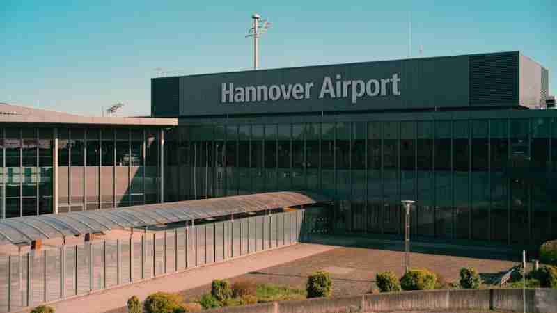 Hannover Airport building exterior on a clear day, showcasing modern architecture. - Hannover Airport building exterior on a clear day, showcasing modern architecture., tags: drohne flughafen - pexel